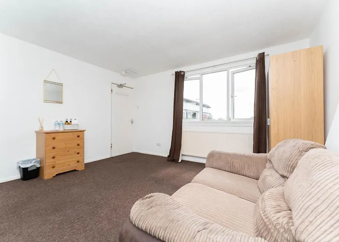 Move Inn Estates - Multiple Rooms